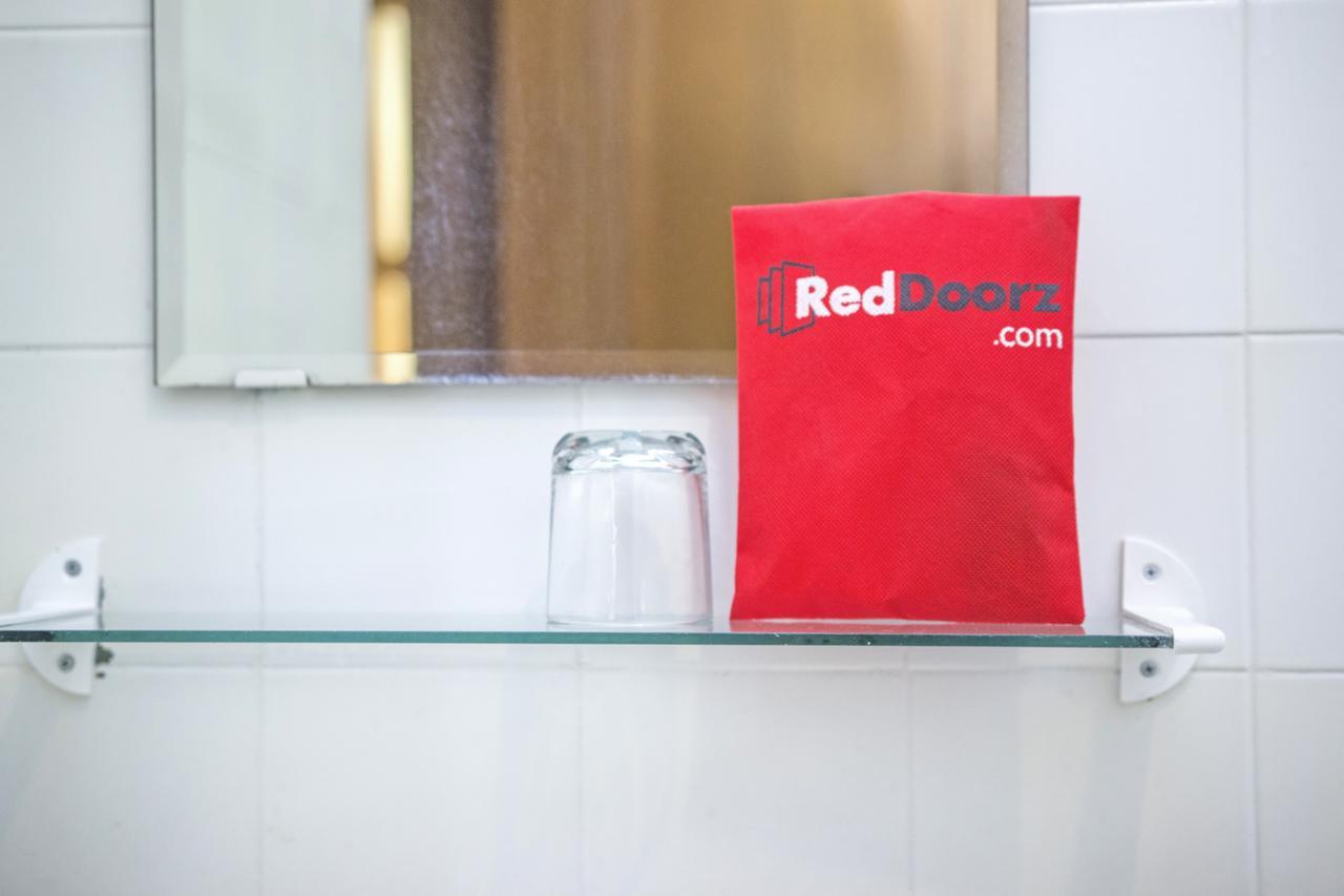 RedDoorz Plus @ Sukamulya Pasteur 2 Bandung Bagian luar foto