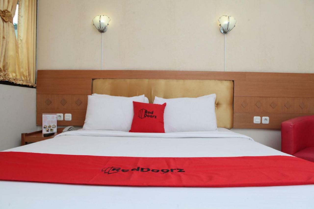 RedDoorz Plus @ Sukamulya Pasteur 2 Bandung Bagian luar foto
