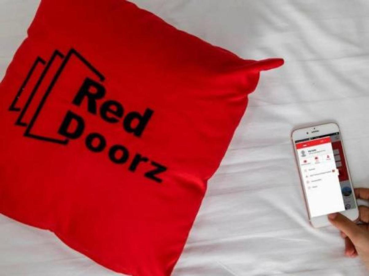 RedDoorz Plus @ Sukamulya Pasteur 2 Bandung Bagian luar foto